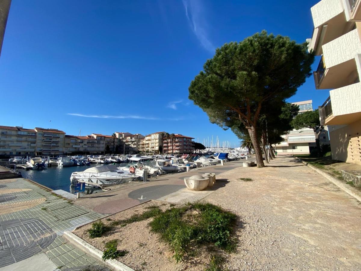 Studio En Bord De Marina Кане Экстерьер фото